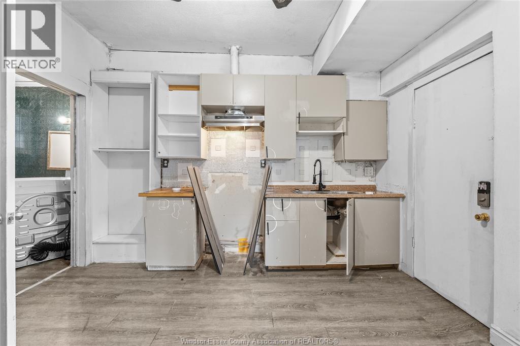 722 BRANT STREET - 5