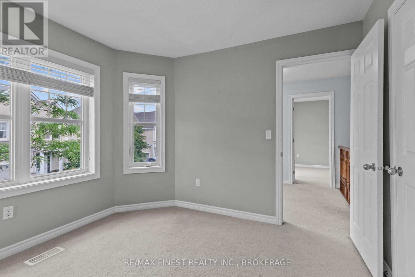 893 ASCOT LANE - 22