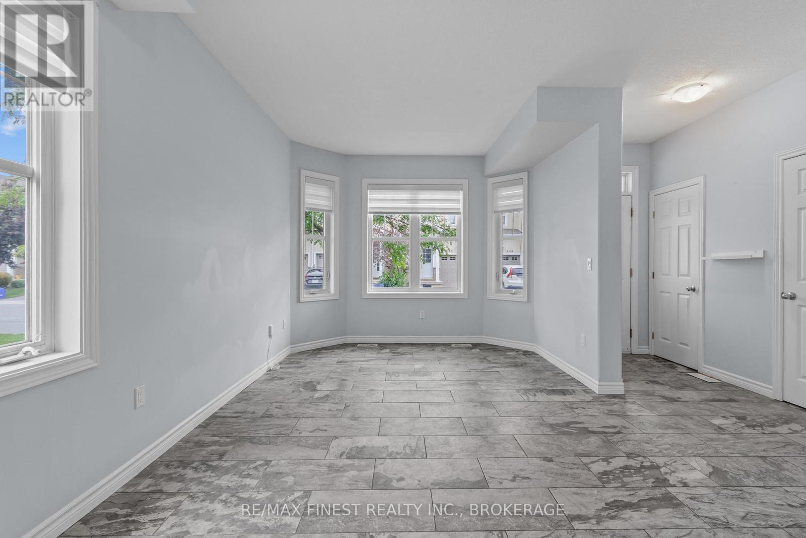893 ASCOT LANE - 6