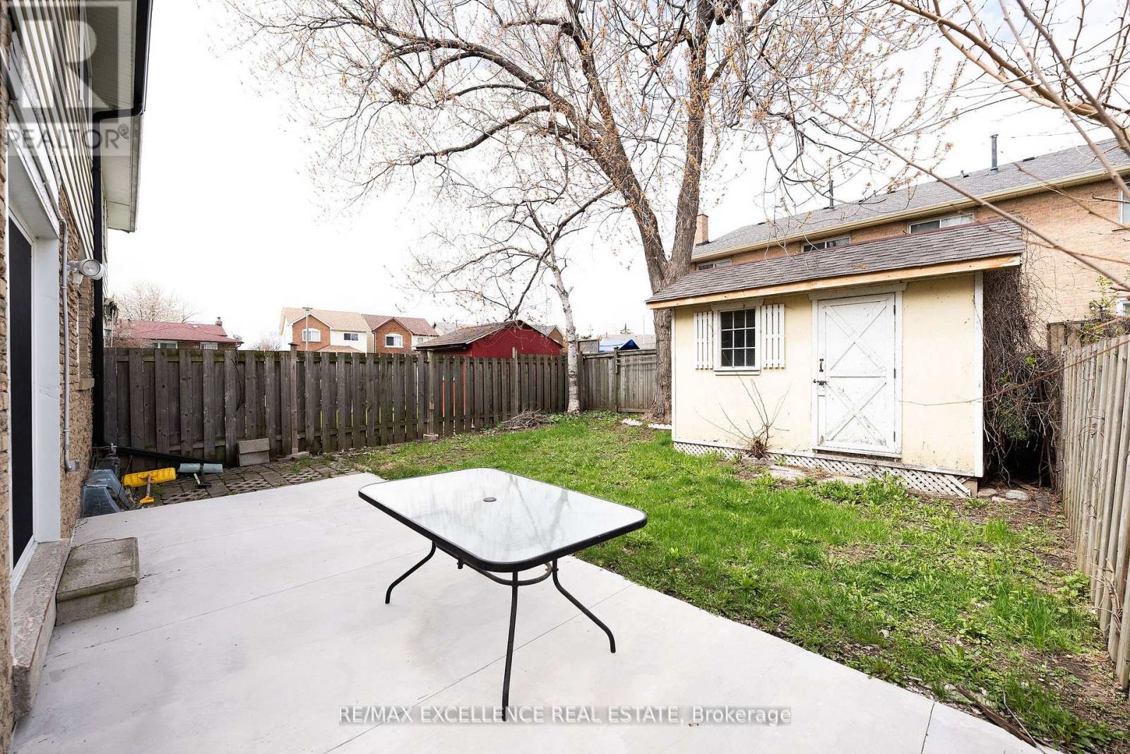 144 ABELL DRIVE - 25