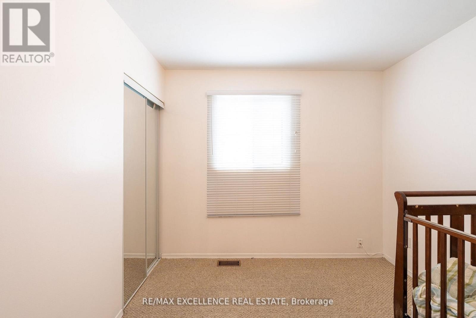 144 ABELL DRIVE - 19