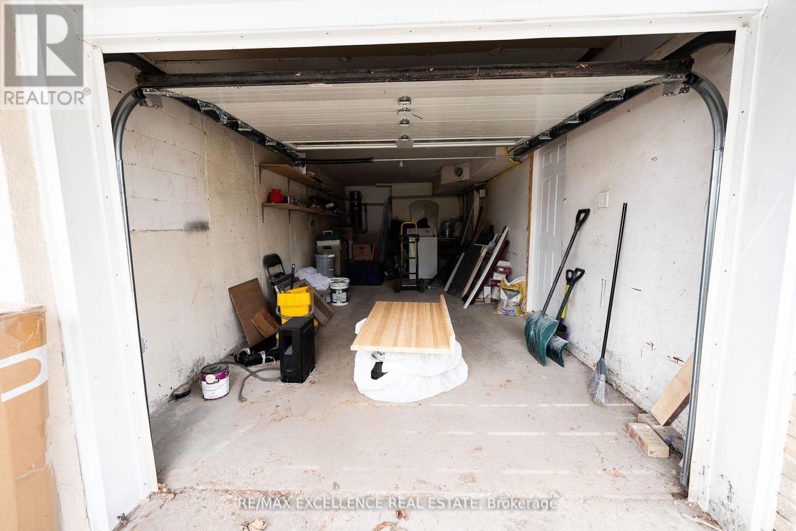 144 ABELL DRIVE - 28