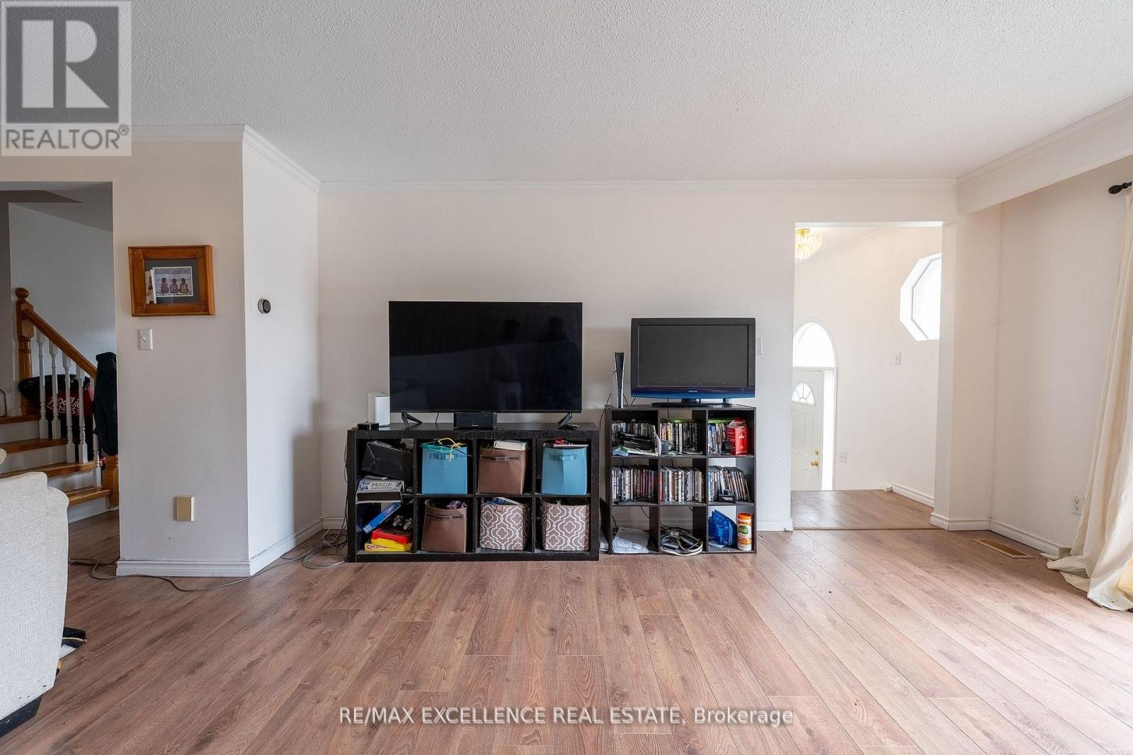 144 ABELL DRIVE - 9