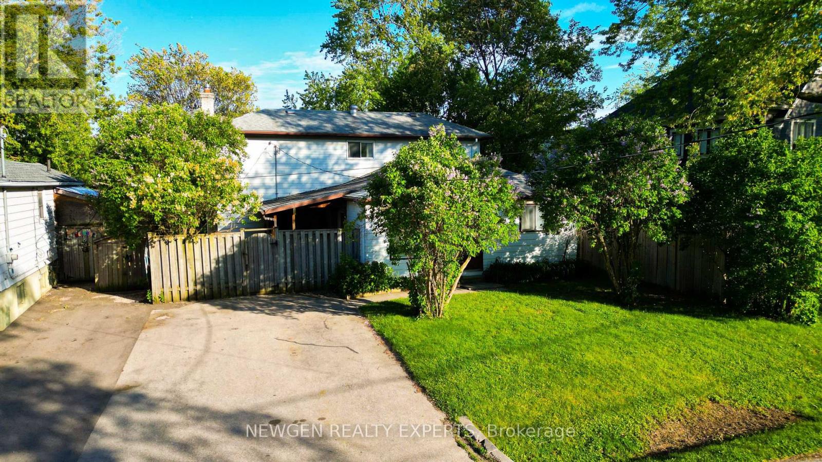 1070 PELHAM AVENUE - 2