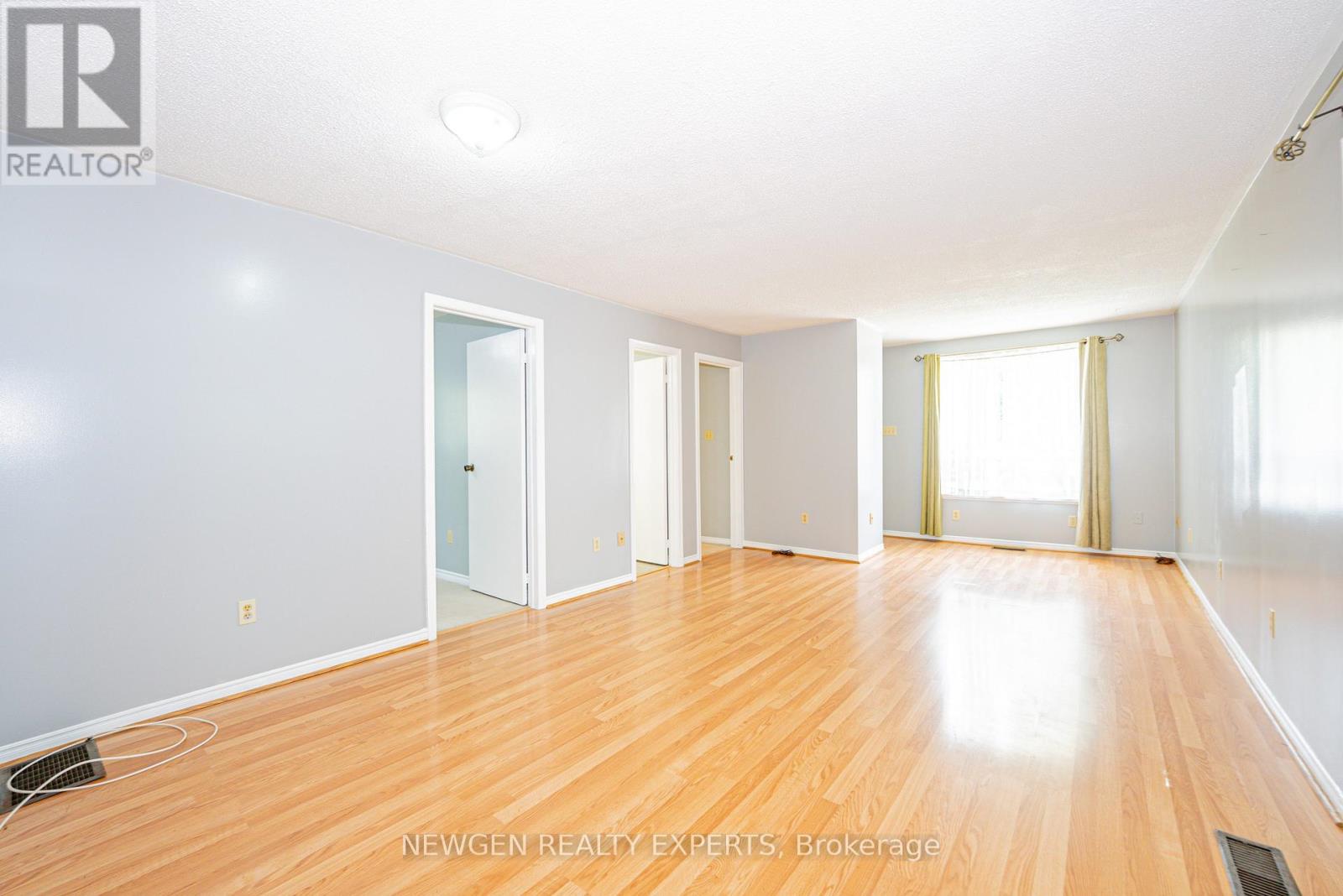 1070 PELHAM AVENUE - 8