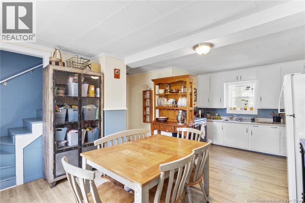 72 McLeod Ave - Image 14