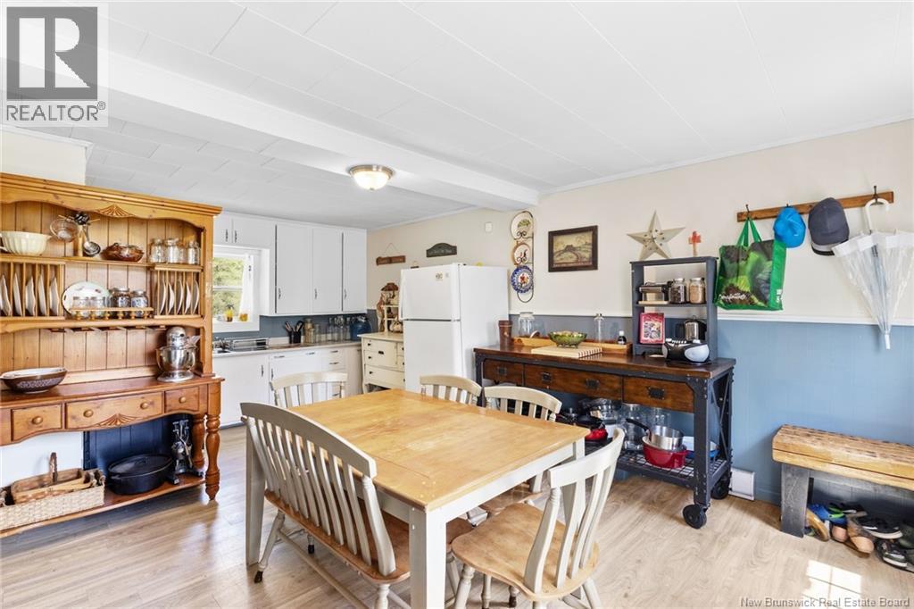 72 McLeod Ave - Image 15