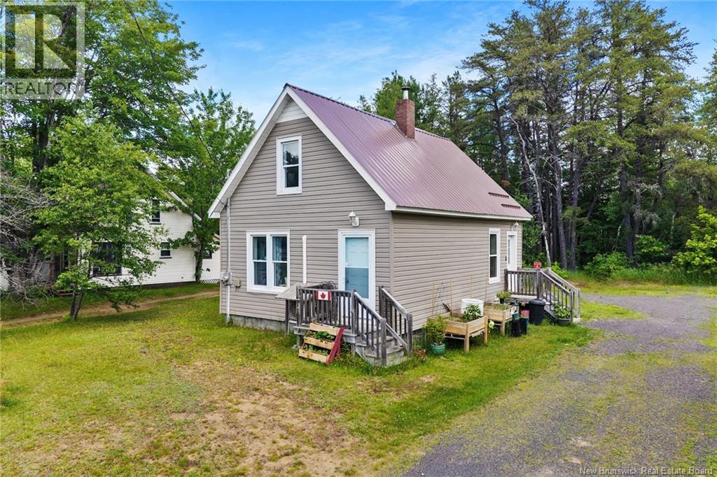 72 McLeod Ave - 2