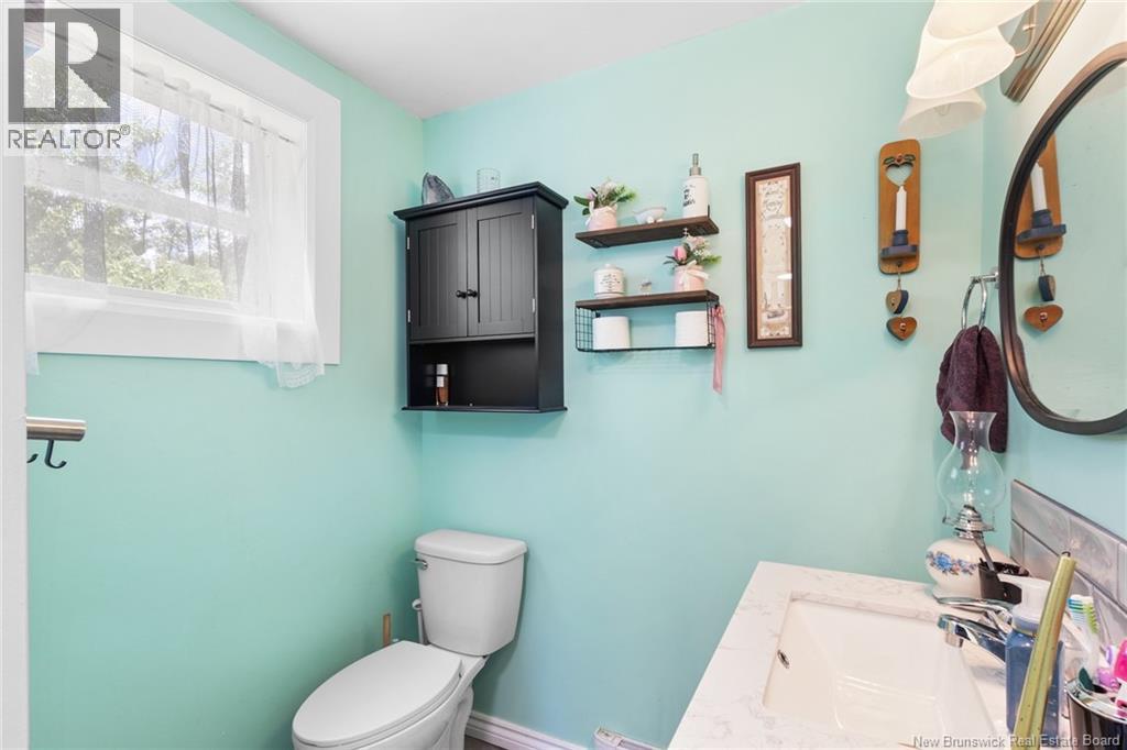 72 McLeod Ave - Image 21