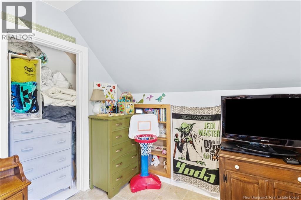 72 McLeod Ave - Image 27
