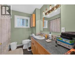 5364 Shaw Road, Salmon Arm, BC V1E2W2 Photo 38