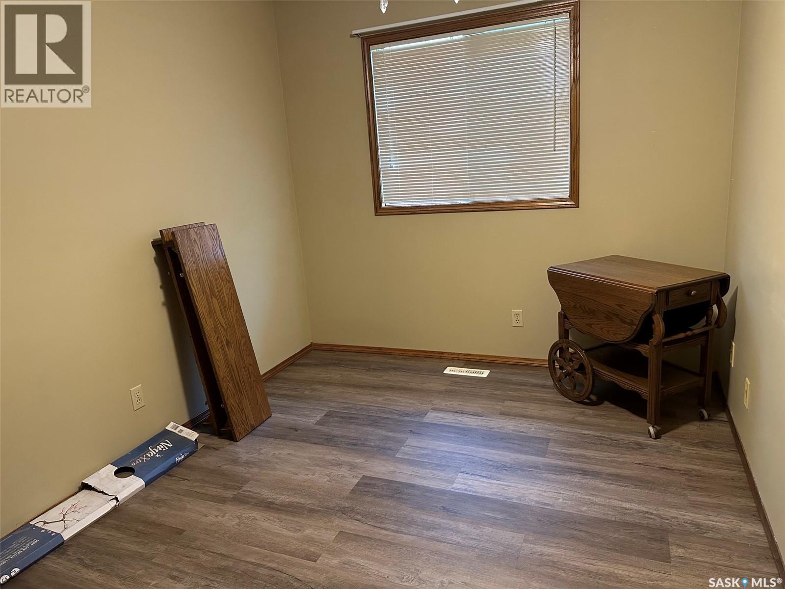 #303 1214 3rd STREET - 12