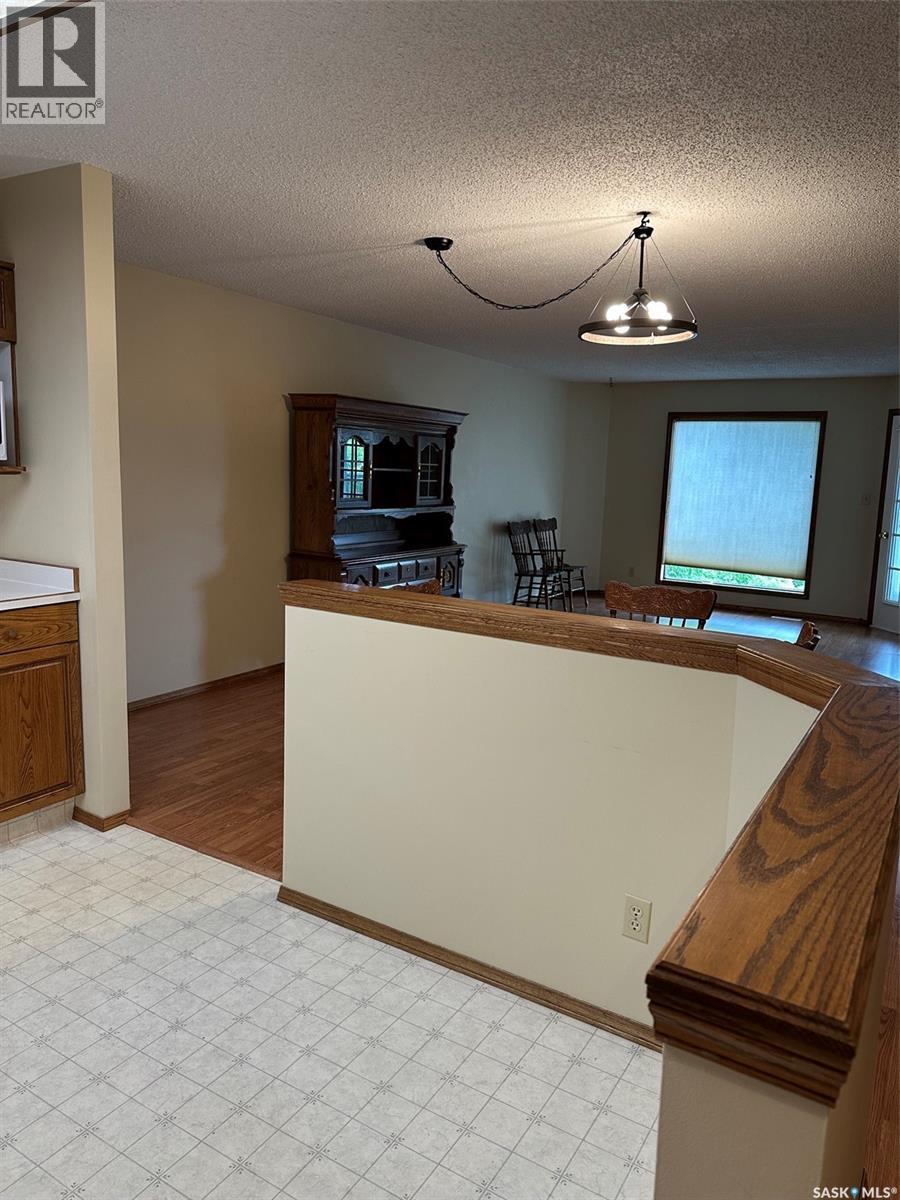 #303 1214 3rd STREET - 4