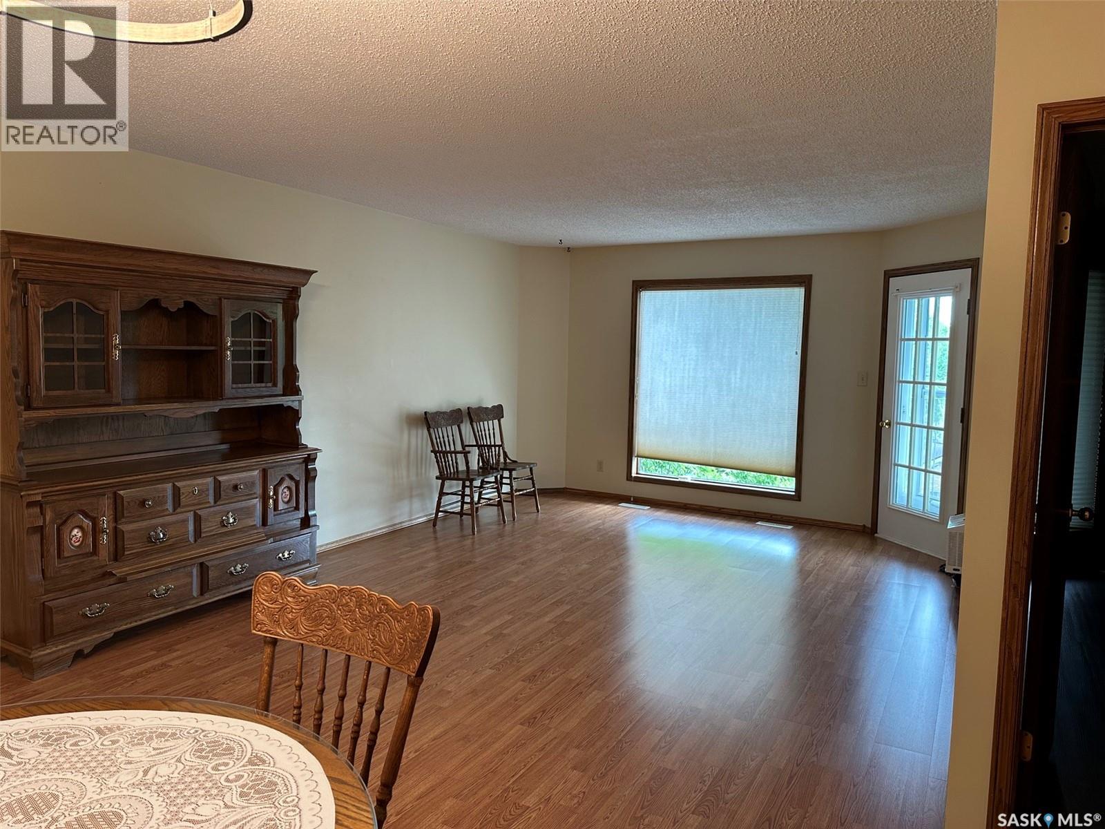 #303 1214 3rd STREET - 6