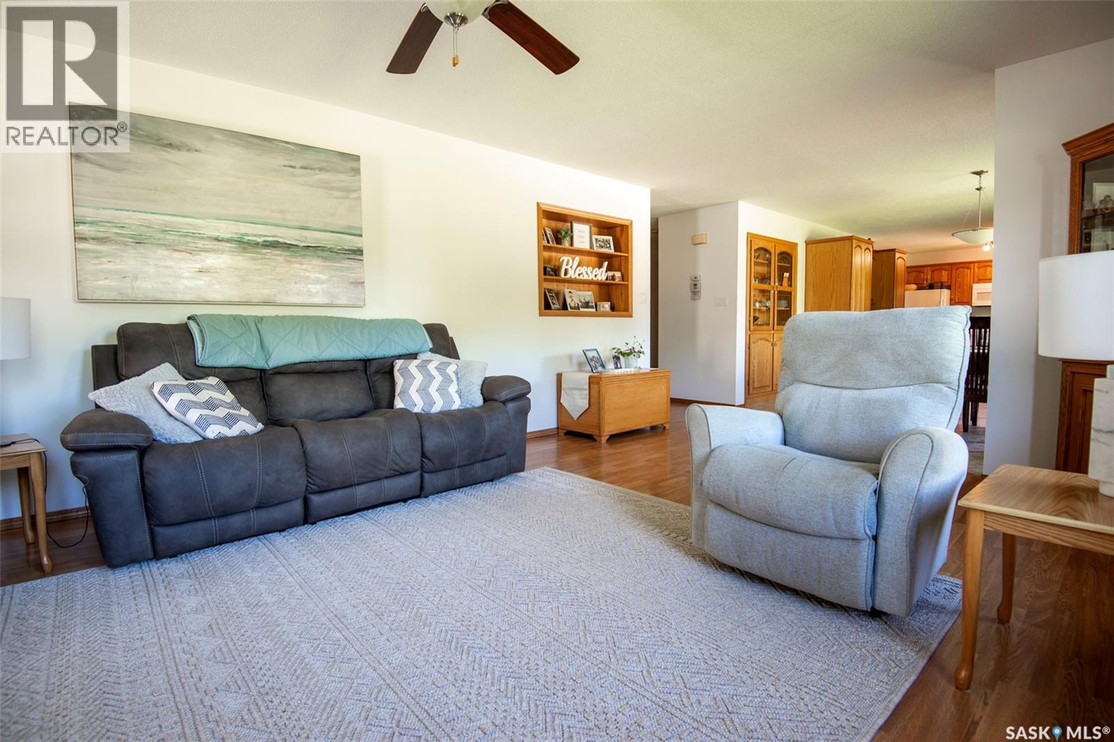 447 1st STREET E - 10