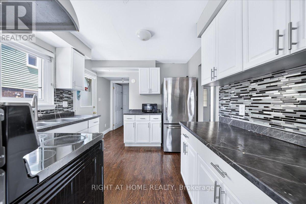 1087 VENUS CRESCENT - 10