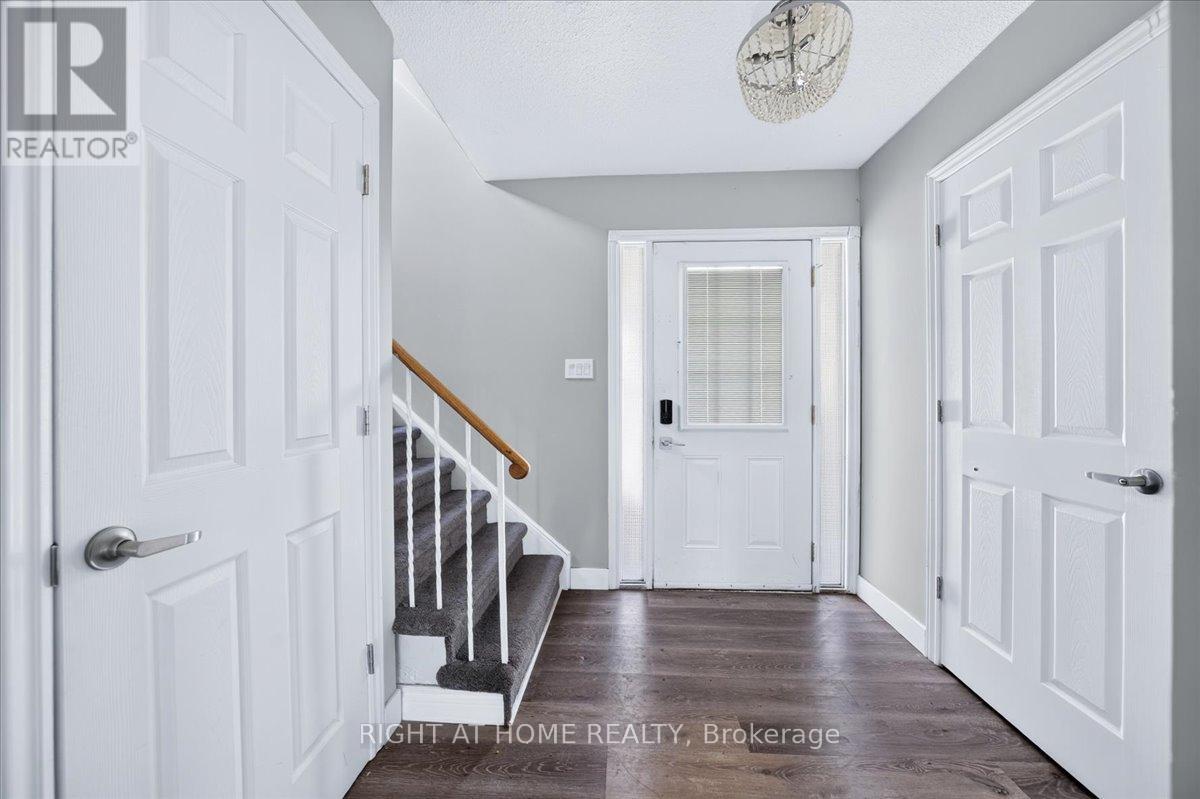 1087 VENUS CRESCENT - 14