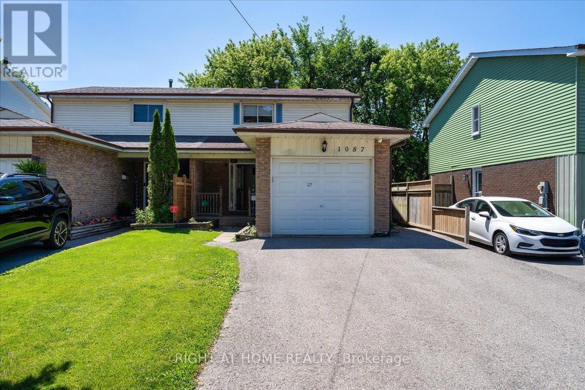 1087 VENUS CRESCENT - 2