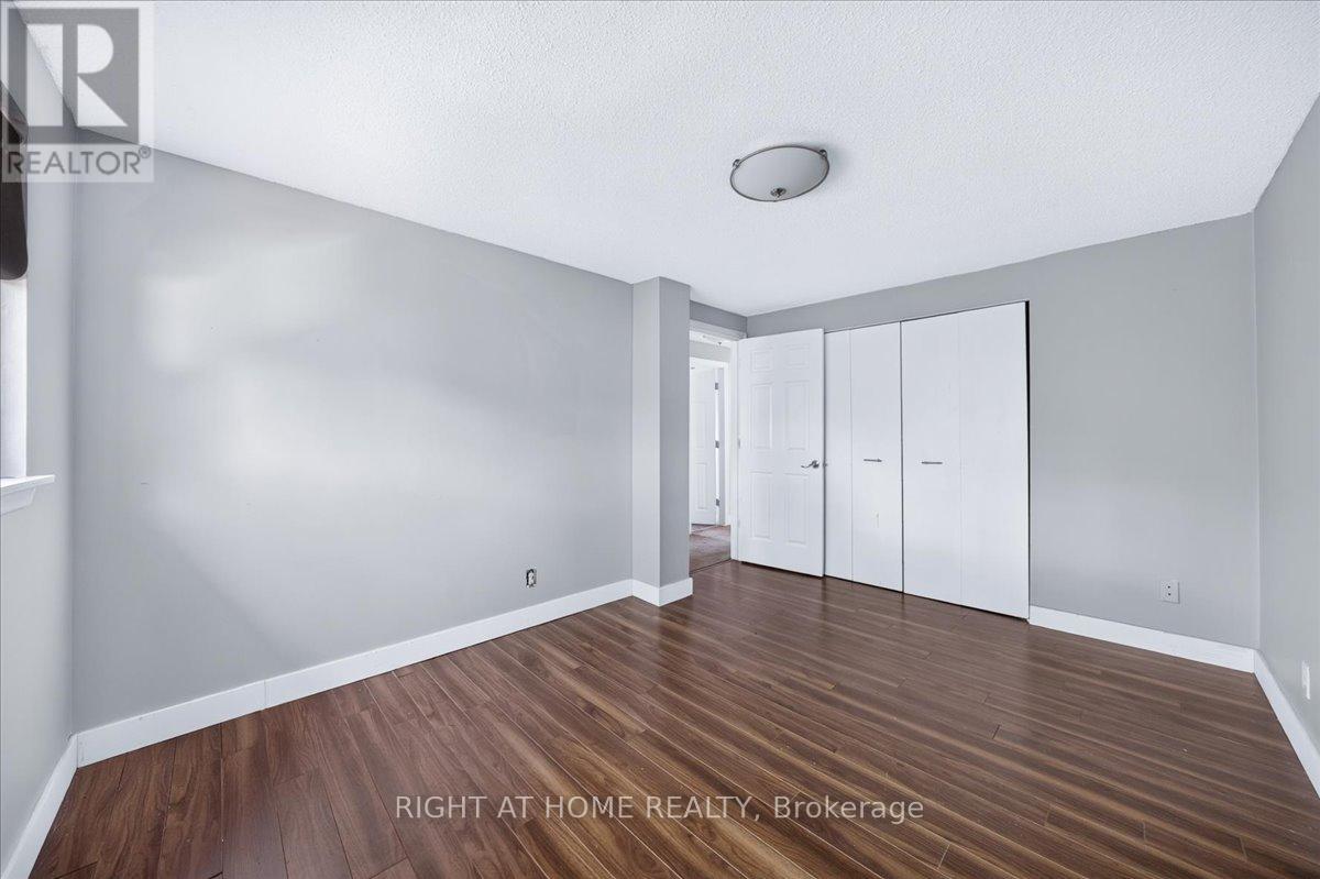 1087 VENUS CRESCENT - 21