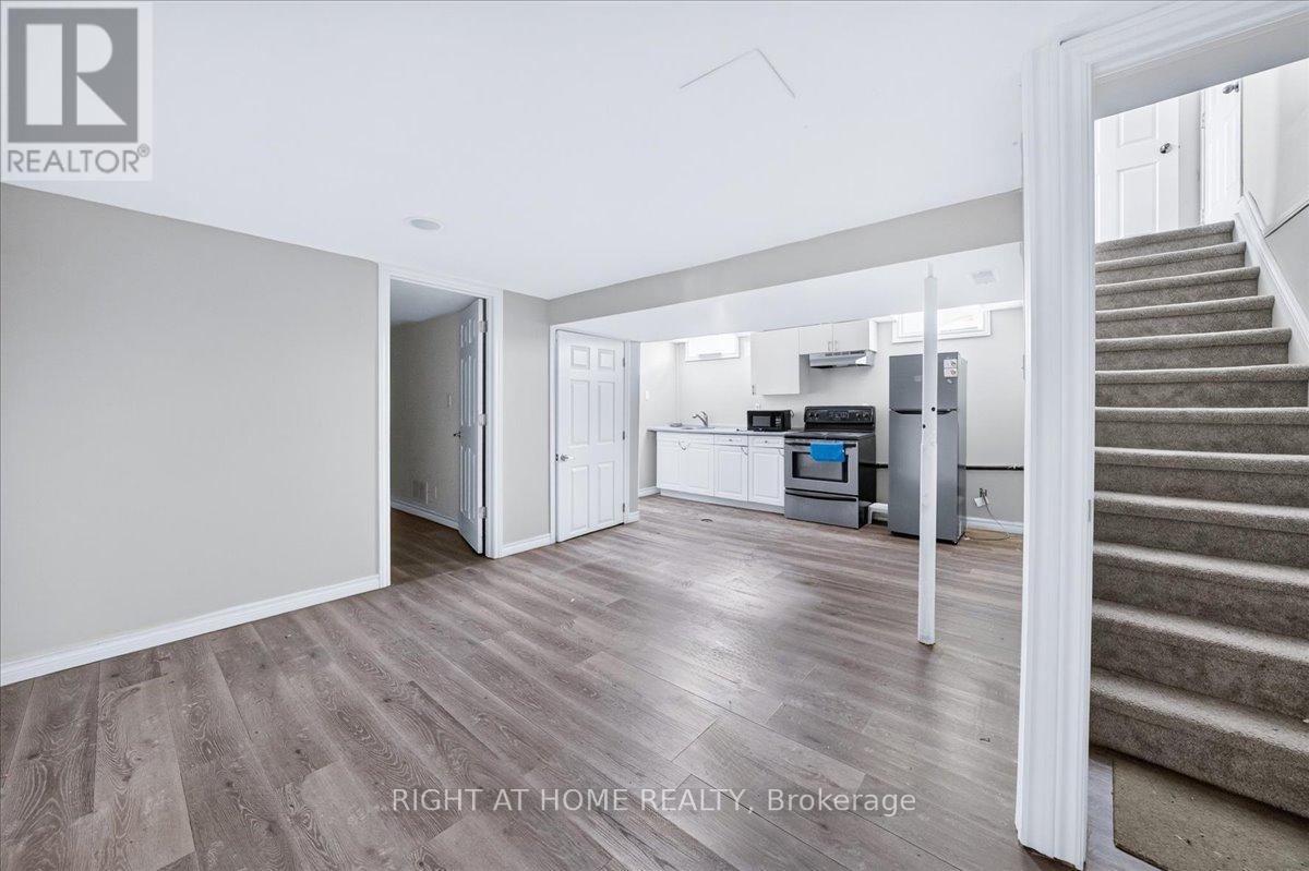 1087 VENUS CRESCENT - 24