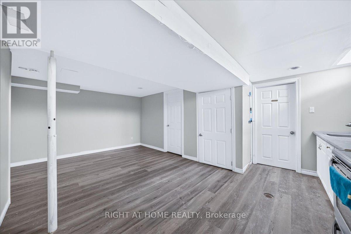 1087 VENUS CRESCENT - 26