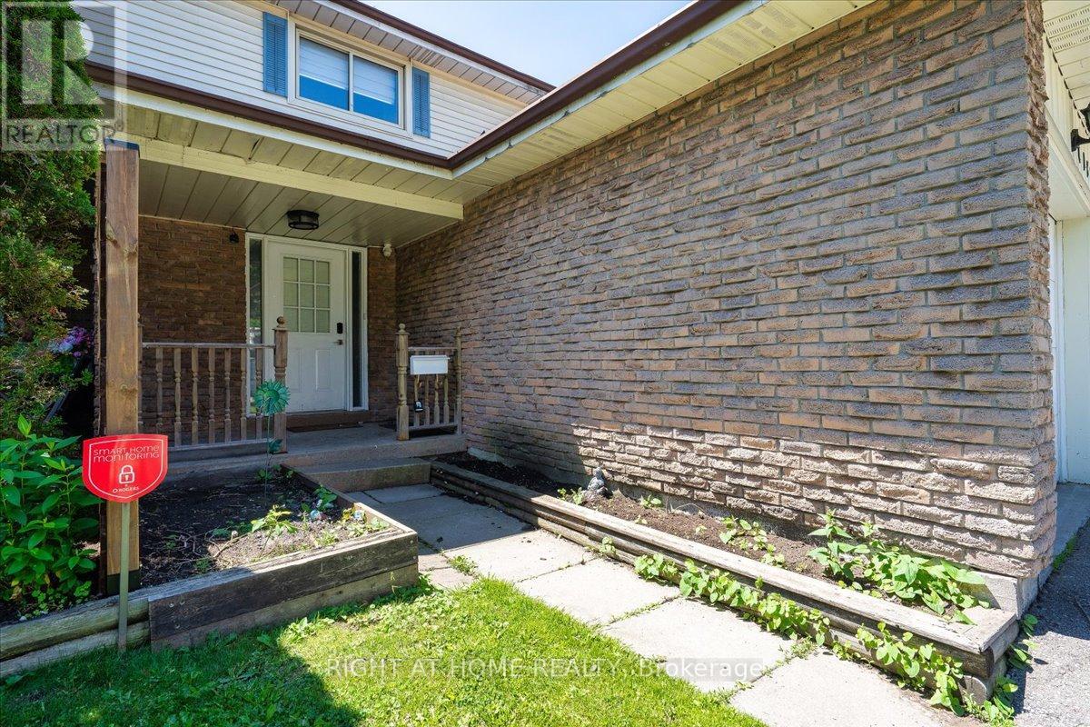 1087 VENUS CRESCENT - 3