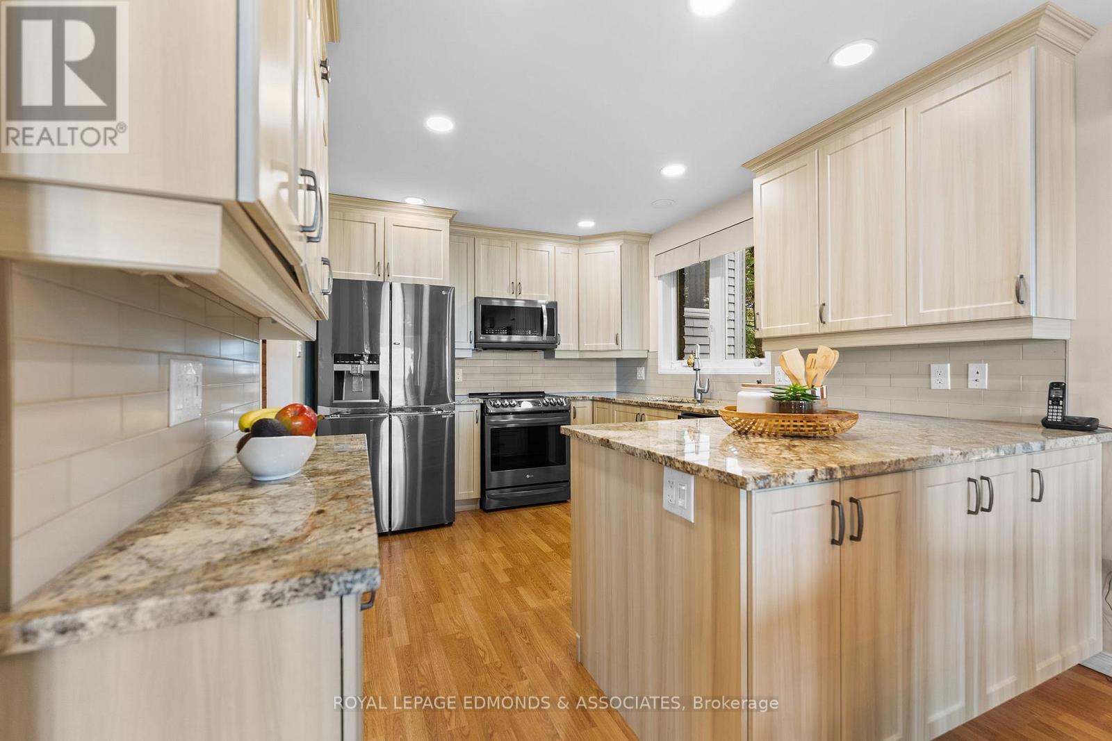 907 CEDAR LANE - 16