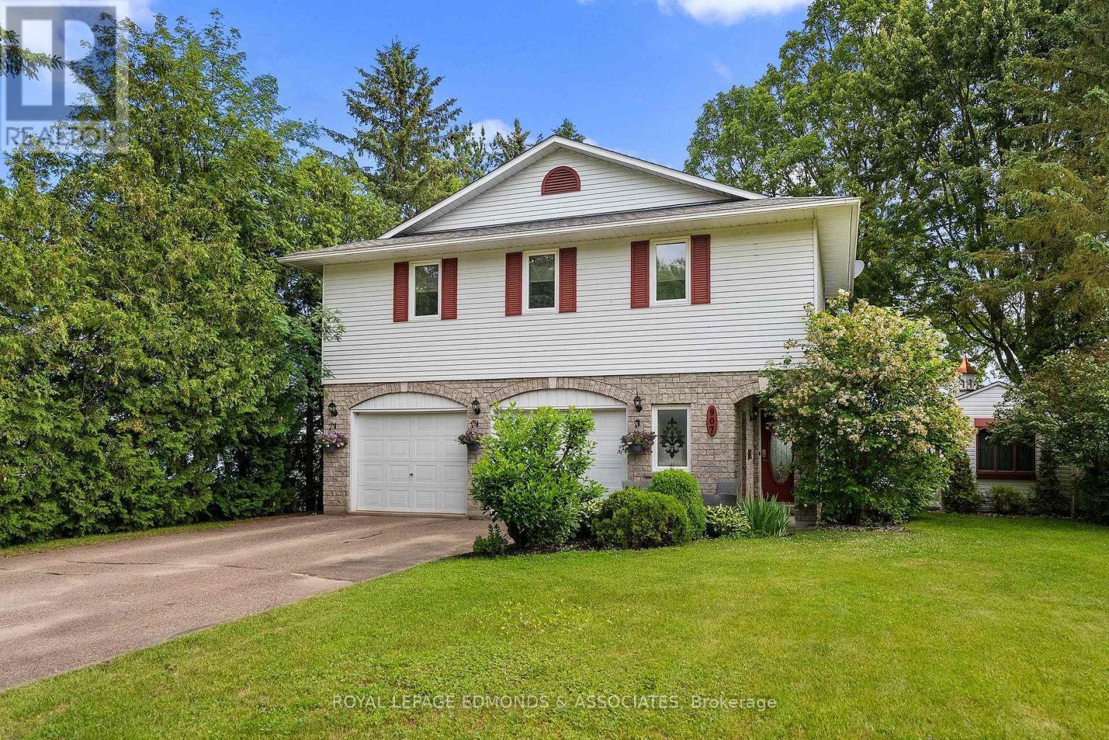 907 CEDAR LANE - 3