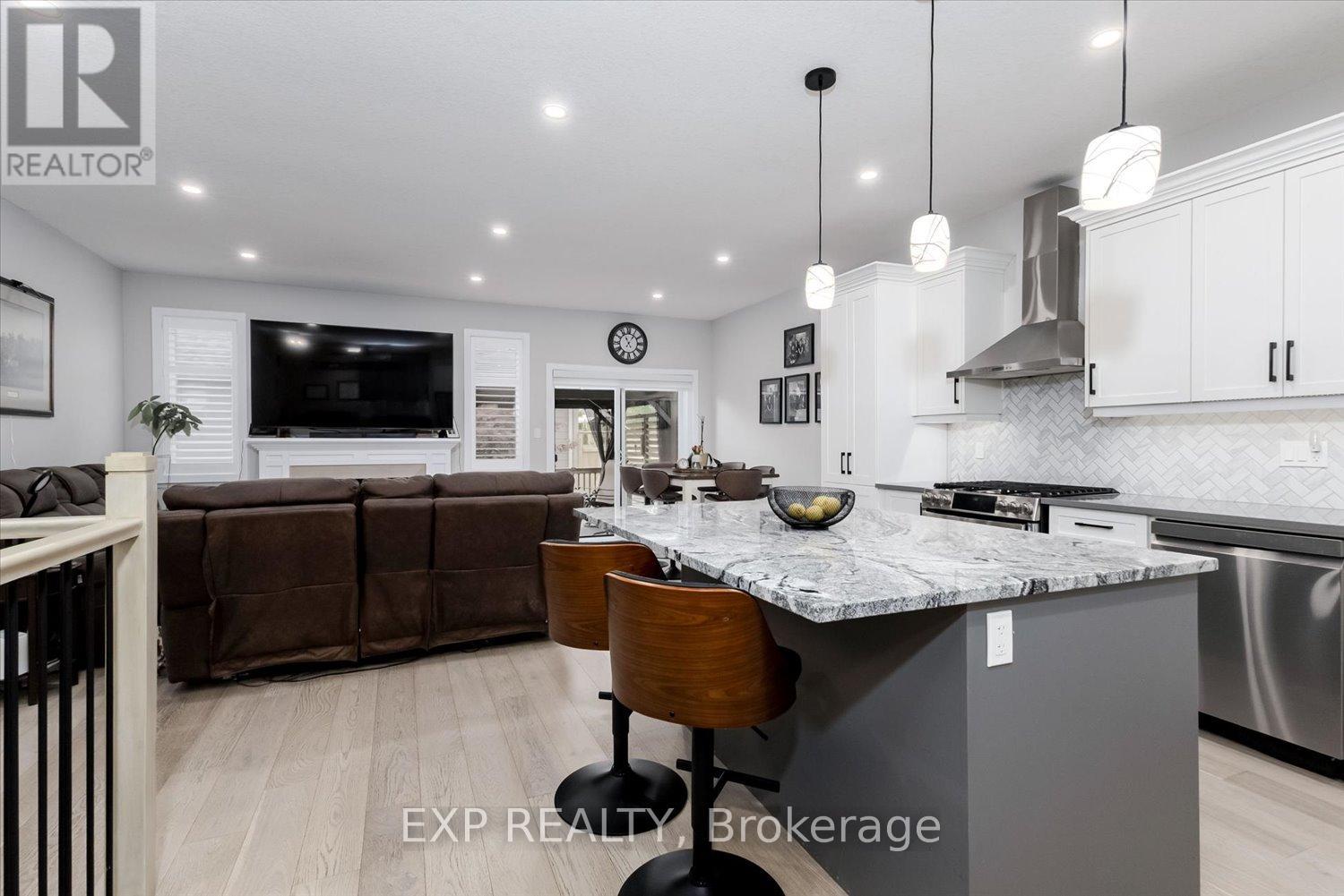 #31 4700 HAMILTON ROAD - 14