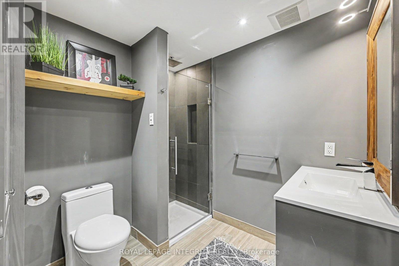 174 BERT HALL STREET - 24