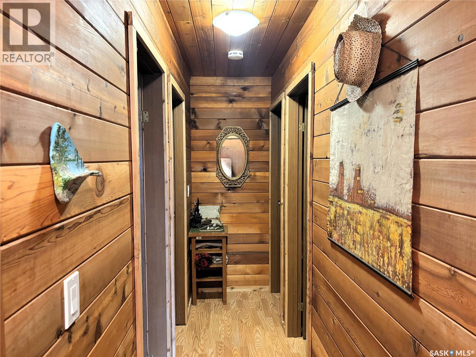 266 Neis DRIVE - 22