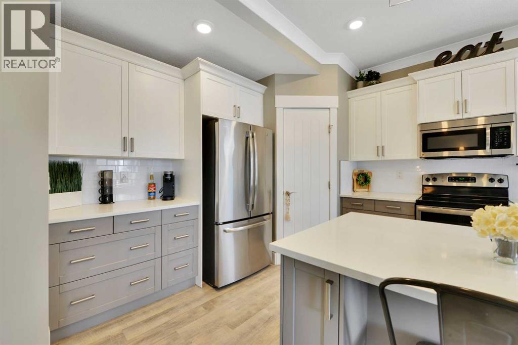 367 Lancaster Drive — photo 9