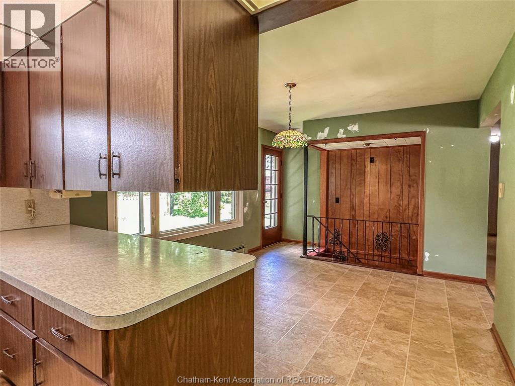 157 Little STREET South - 10