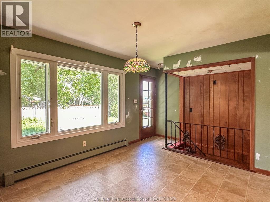 157 Little STREET South - 11