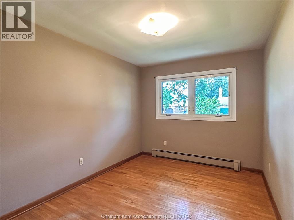 157 Little STREET South - 17