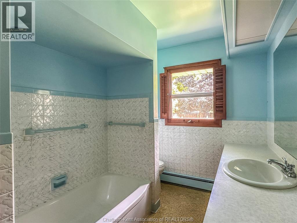 157 Little STREET South - 19