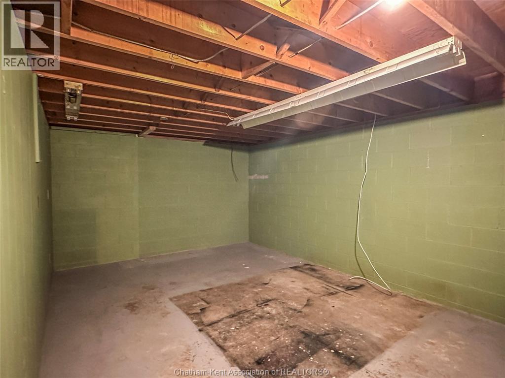 157 Little STREET South - 27