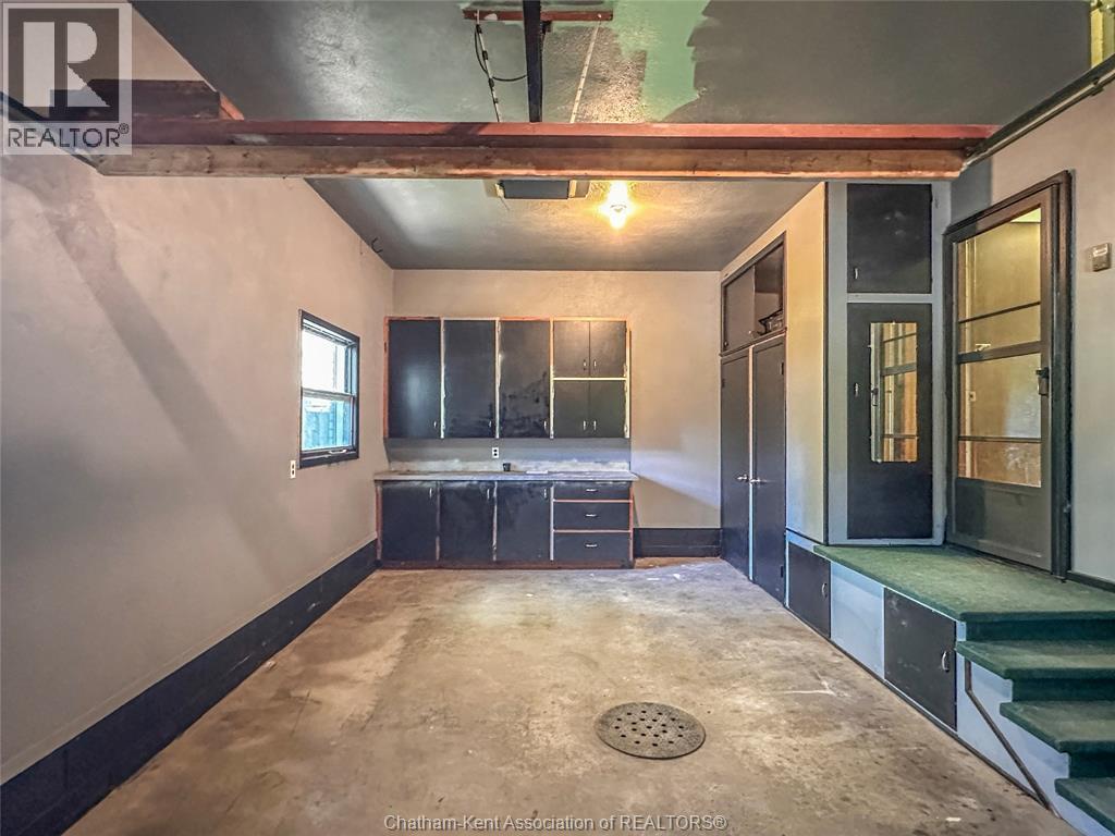 157 Little STREET South - 29