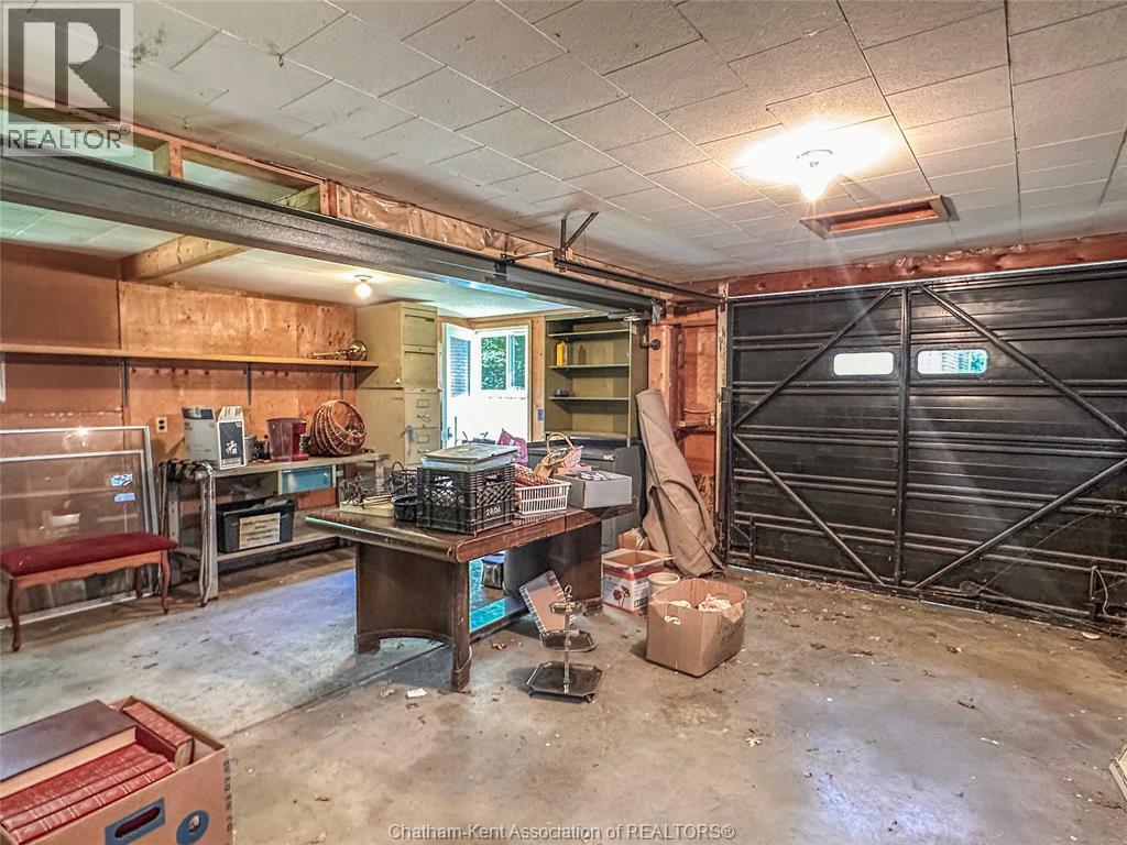 157 Little STREET South - 32