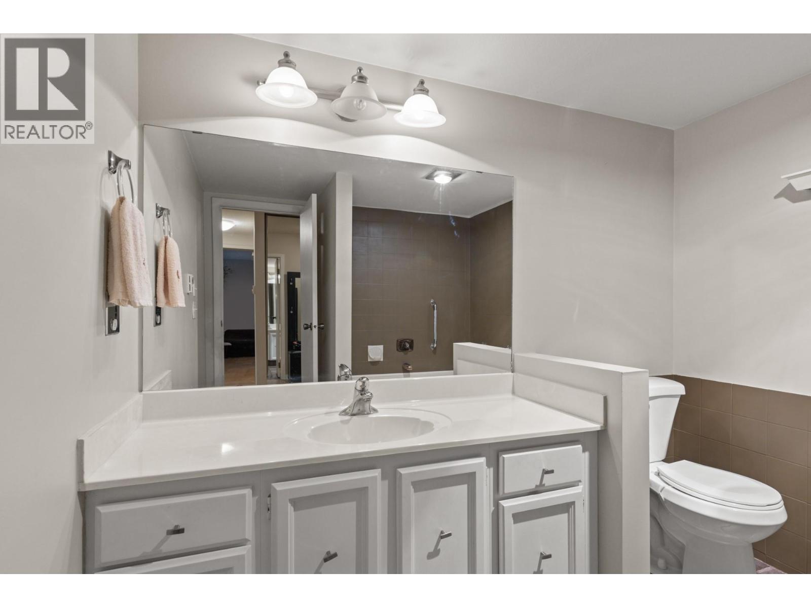 #108 1035 Bernard Avenue - 21