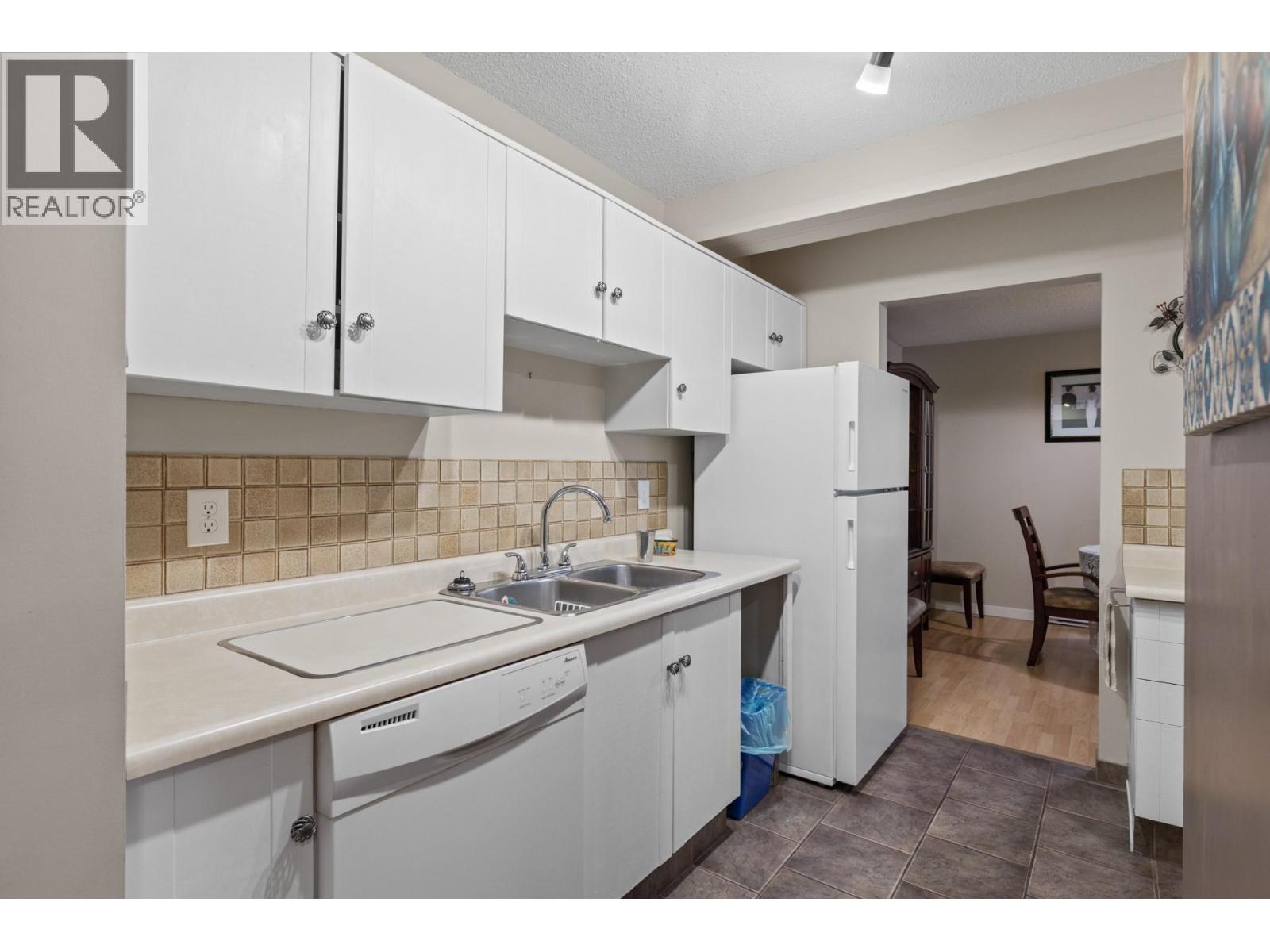 #108 1035 Bernard Avenue - 5