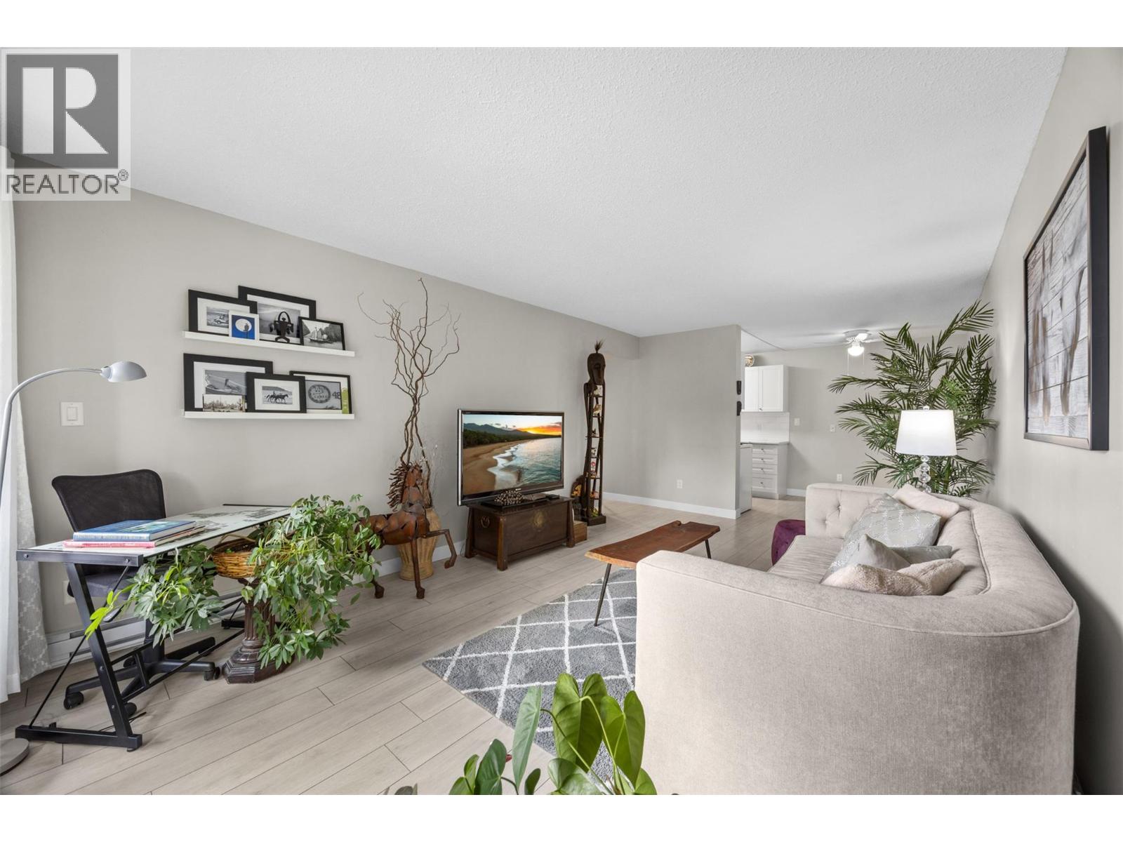 #220 1056 Bernard Avenue - 10