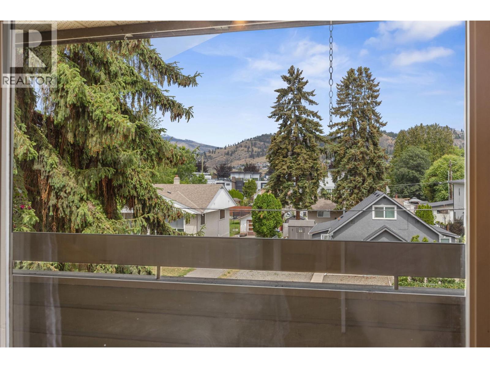 #220 1056 Bernard Avenue - 14