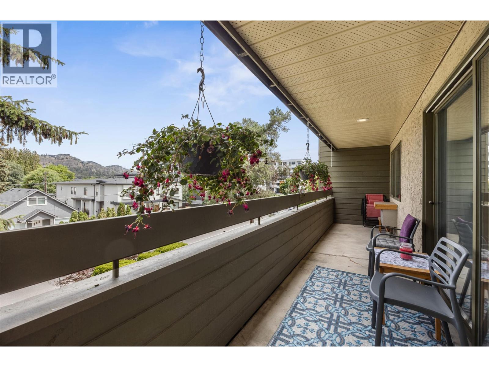 #220 1056 Bernard Avenue - 8