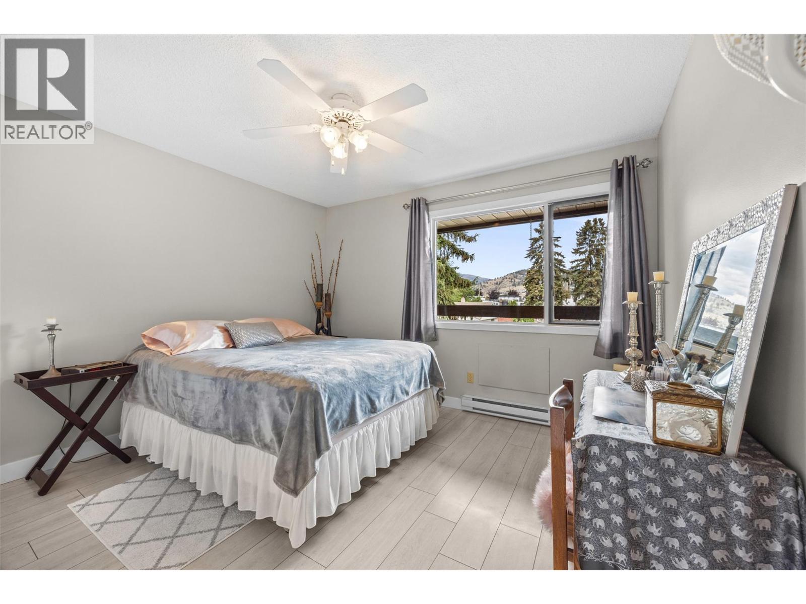 #220 1056 Bernard Avenue - 13