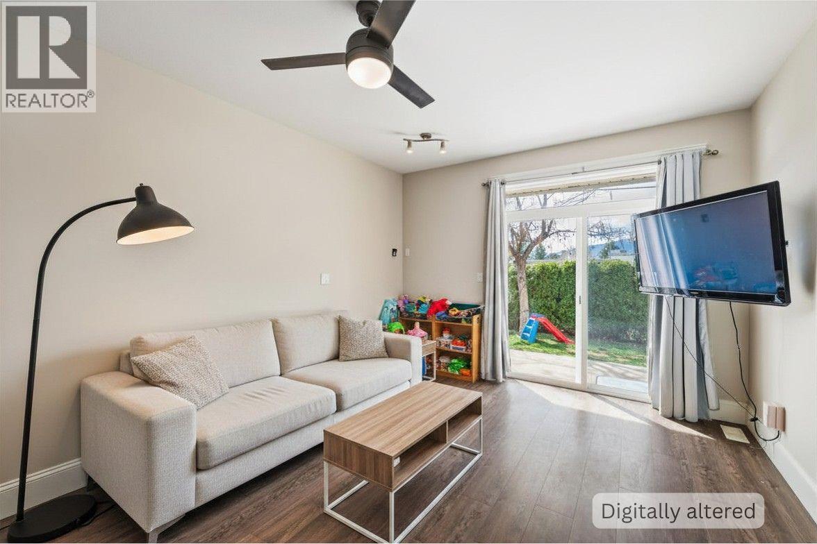 476 SALAMANDER Avenue Unit# 102, Oliver