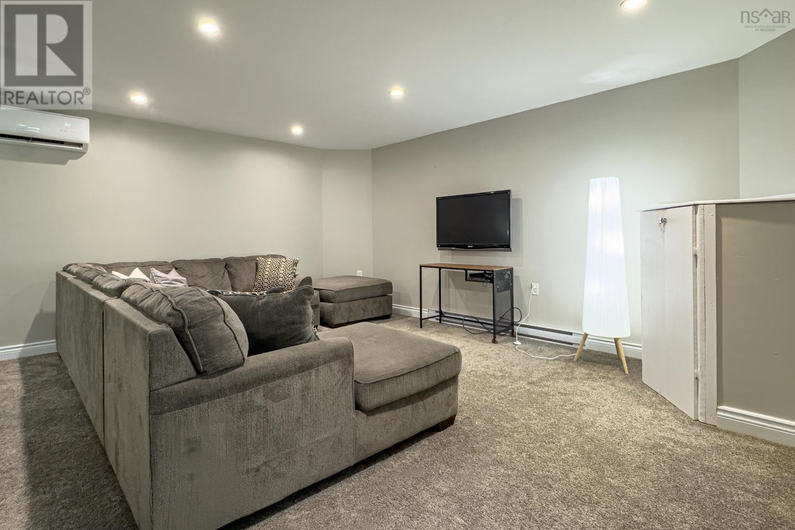 Property 23 of 39 of 60 Elva Court