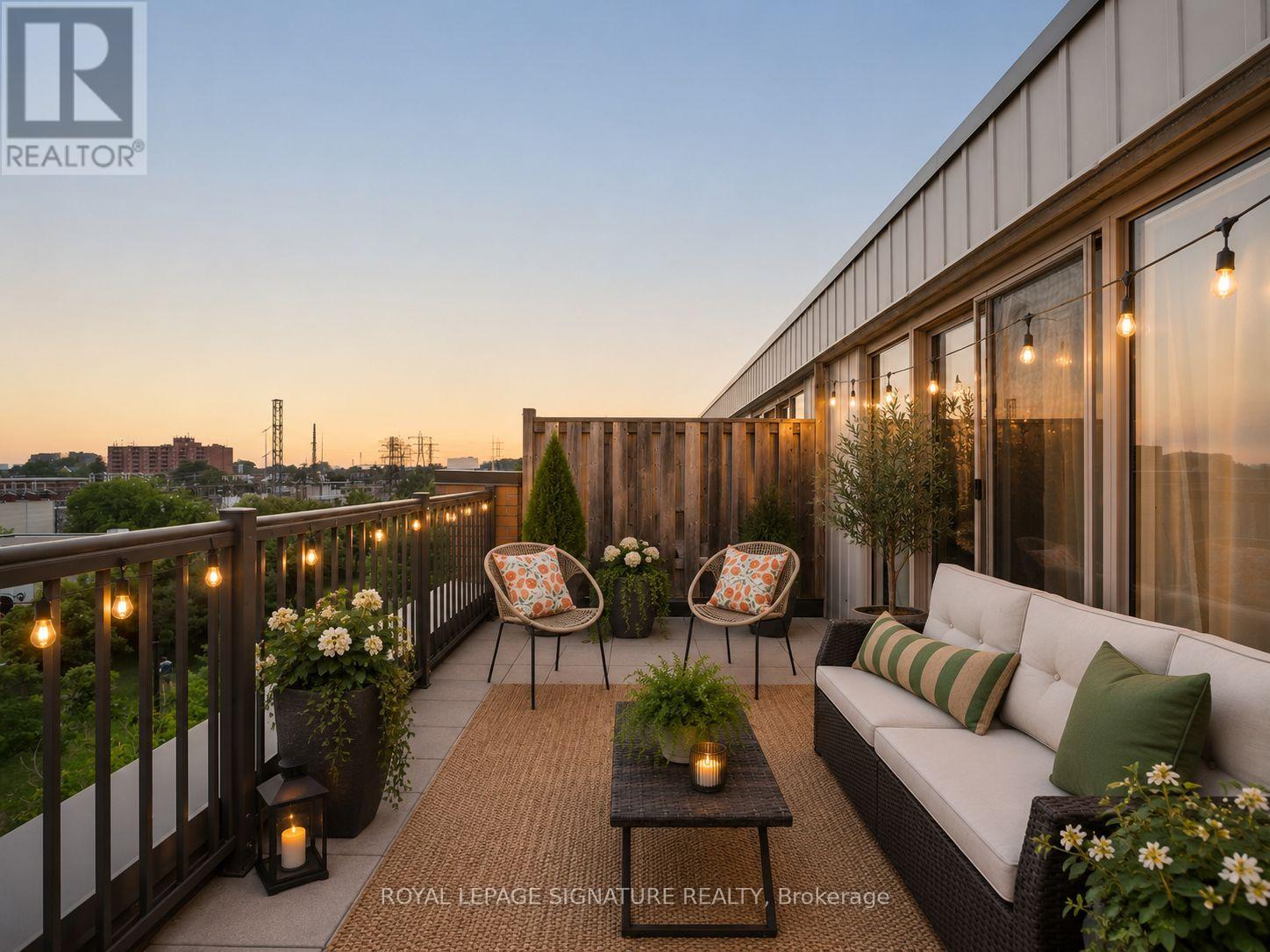 #232 10 FOUNDRY AVENUE - 1