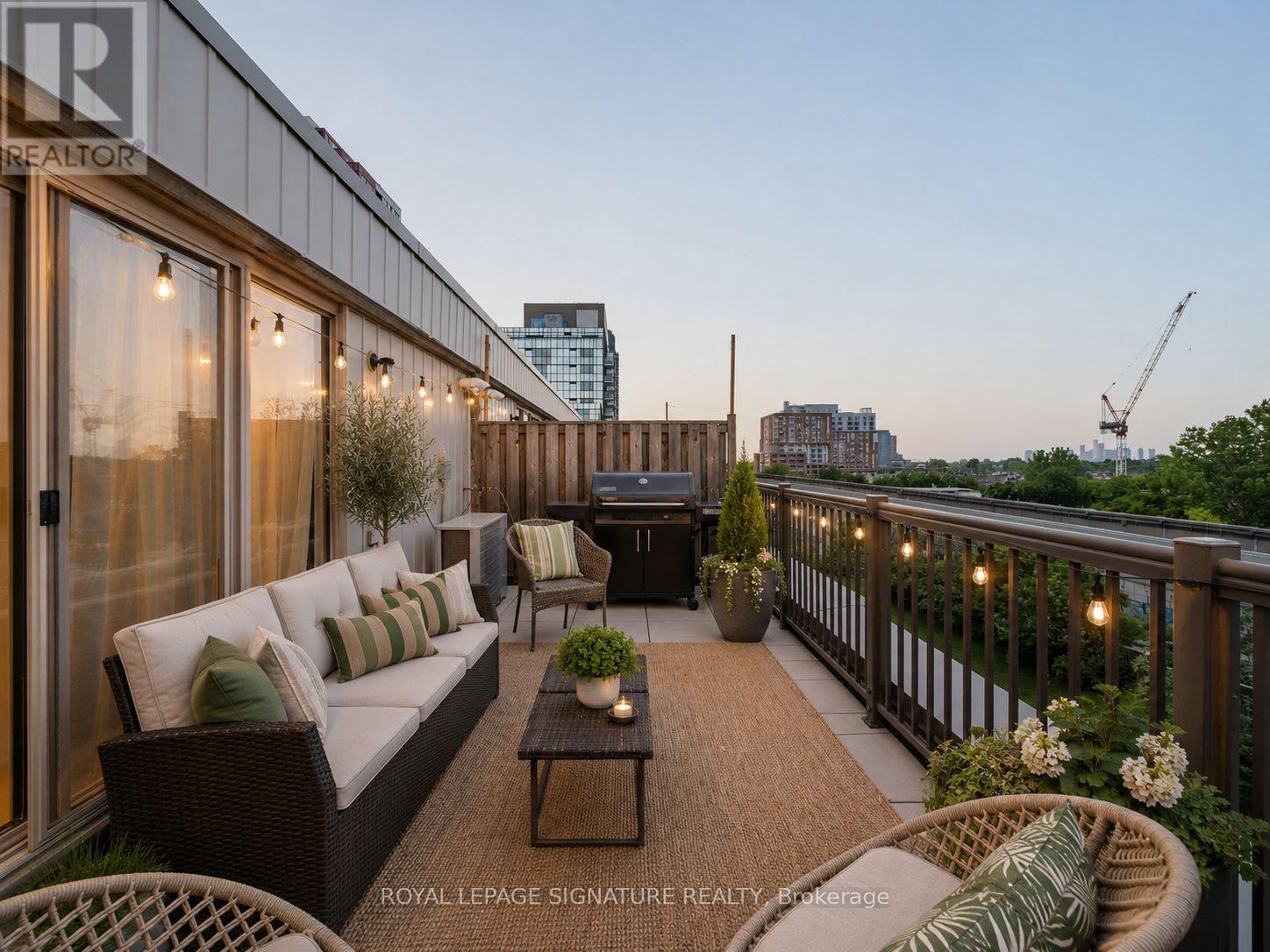 #232 10 FOUNDRY AVENUE - 20