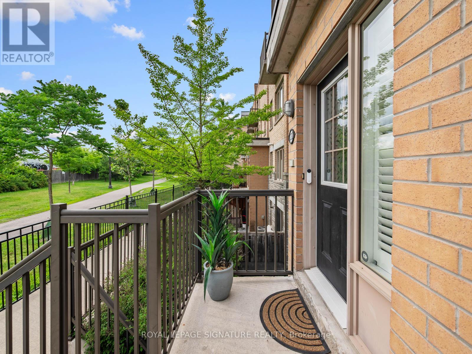 #232 10 FOUNDRY AVENUE - 3